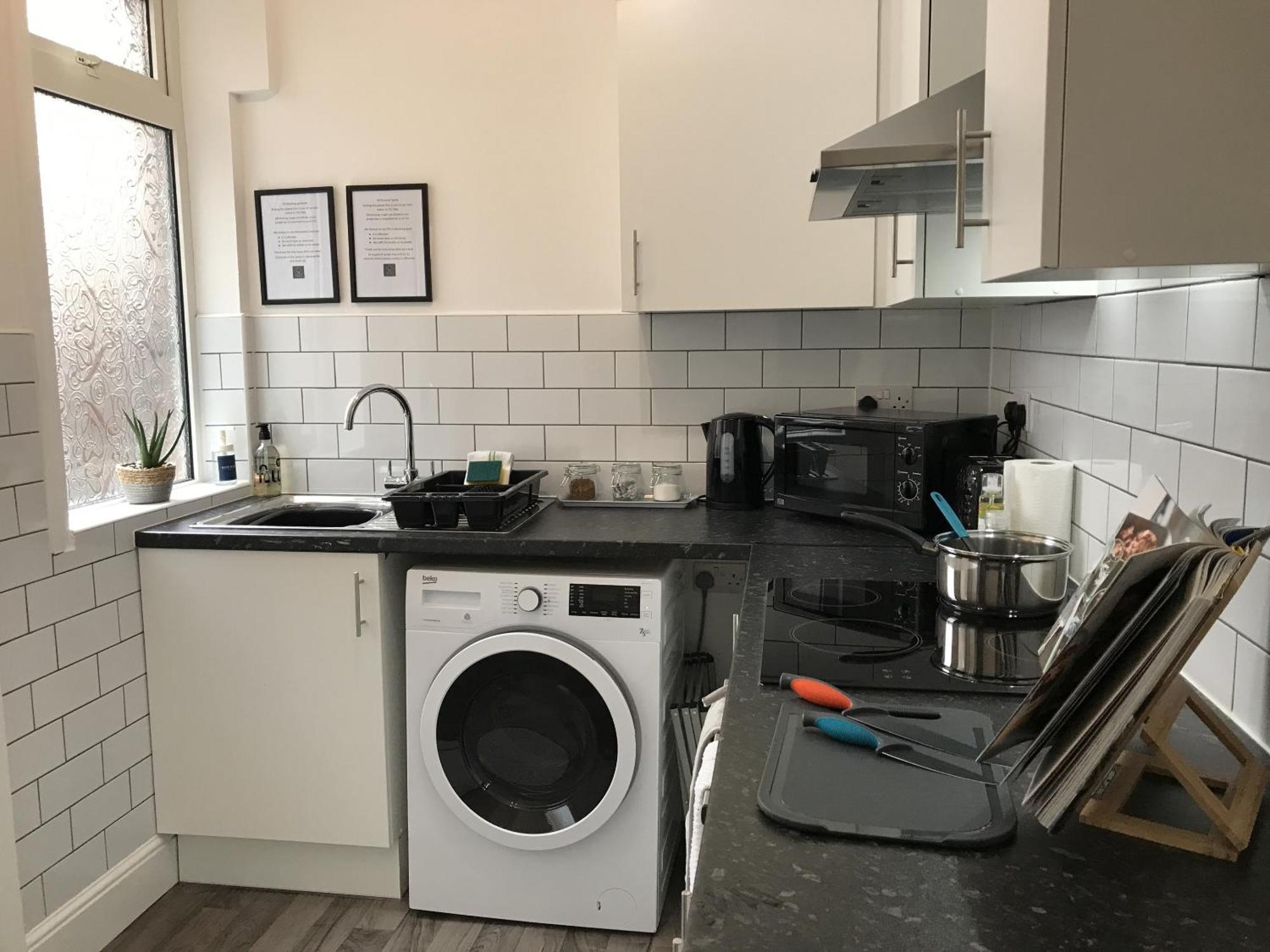 Bright Spacious 3-Bed With Office & Patio, Preston Πρέστον Εξωτερικό φωτογραφία
