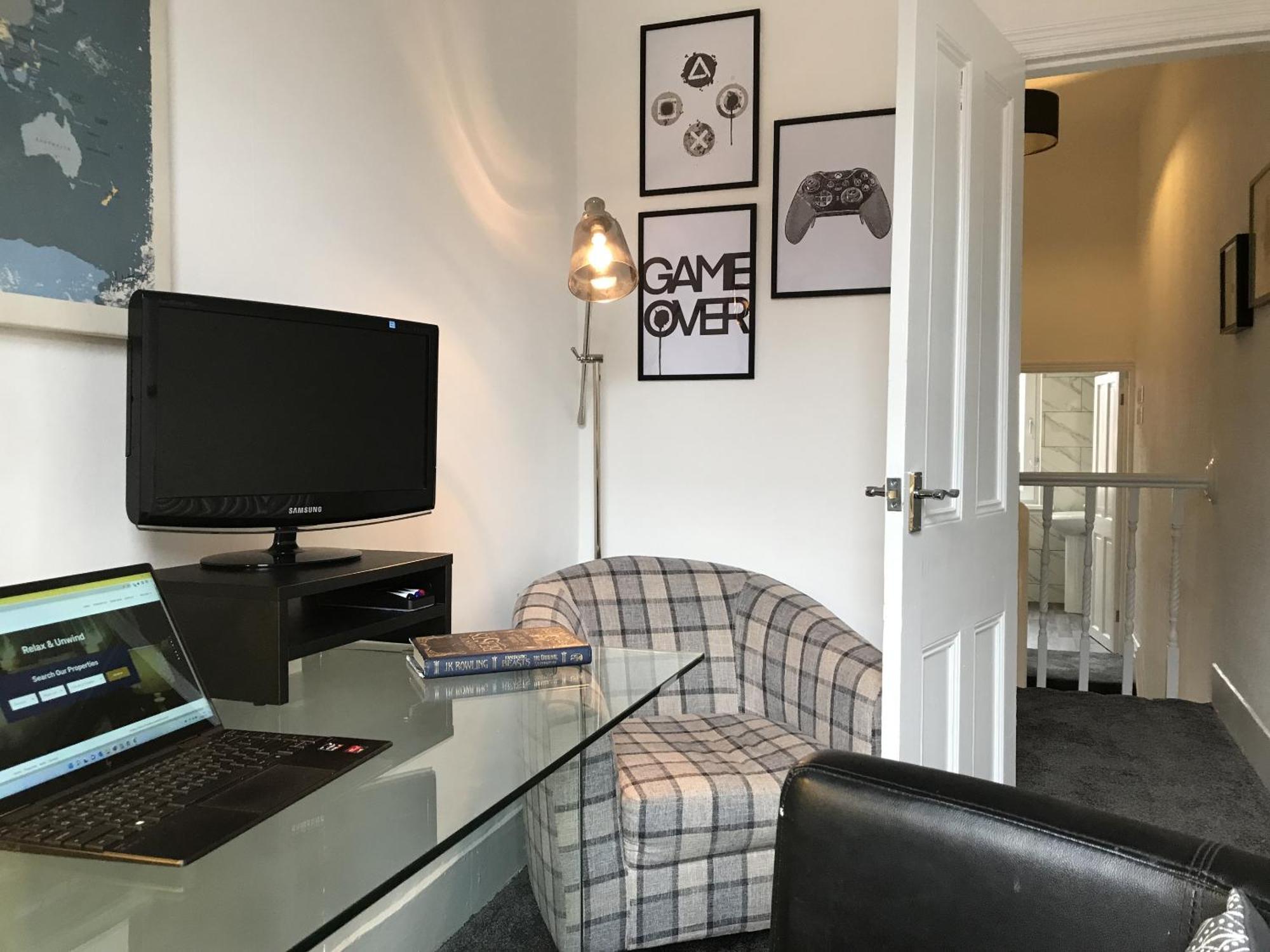Bright Spacious 3-Bed With Office & Patio, Preston Πρέστον Εξωτερικό φωτογραφία